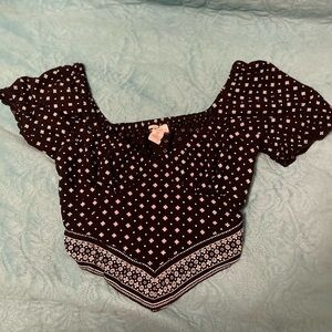CROP TOP Japna Asymmetrical Hem Puff Short Sleeves Black & White women’s size‎ M